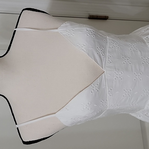 Zara Size M White Eyelet Fit & Flare Halter Mini Dress, NEW with Tag - Picture 2 of 13